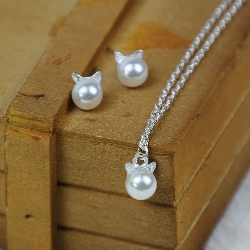 Classy Pearl Cat Earrings & Necklace Set