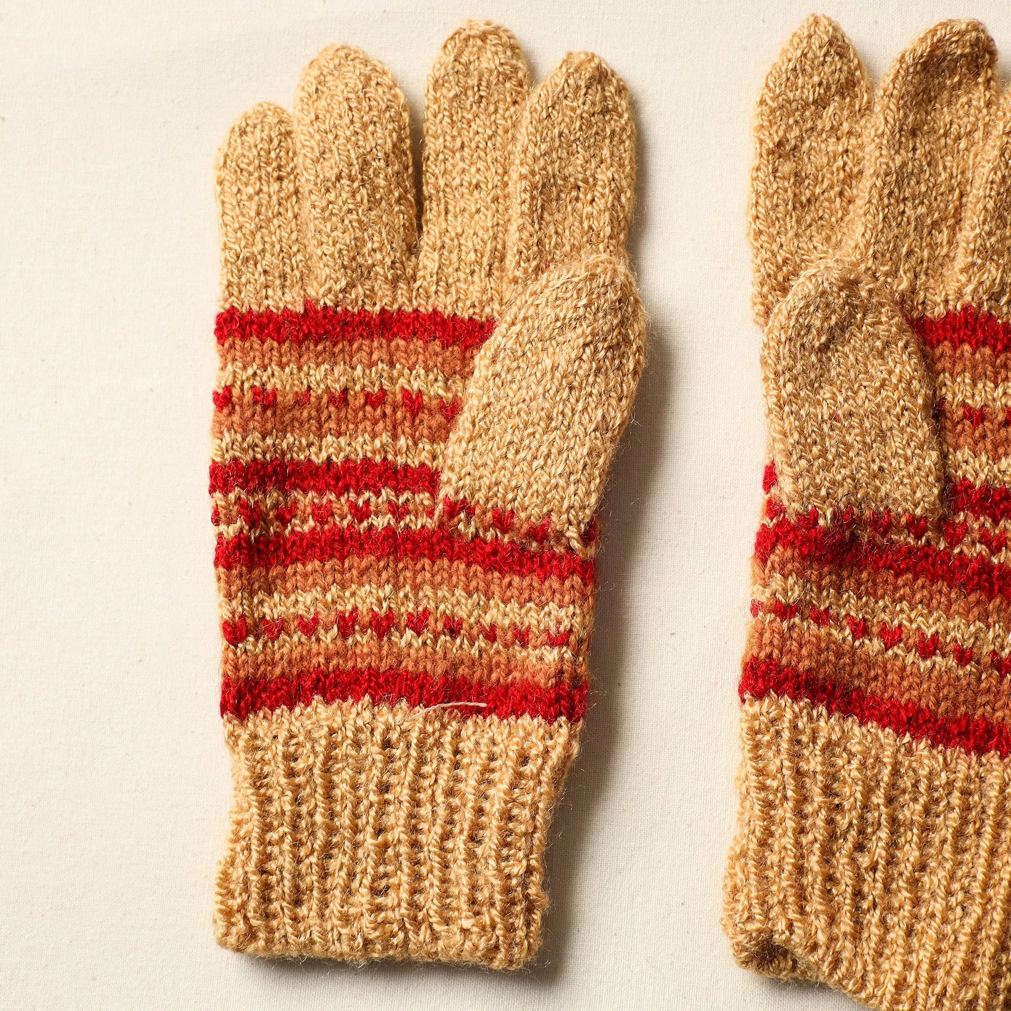 Kumaun Hand Knitted Woolen Gloves (Adult) 40